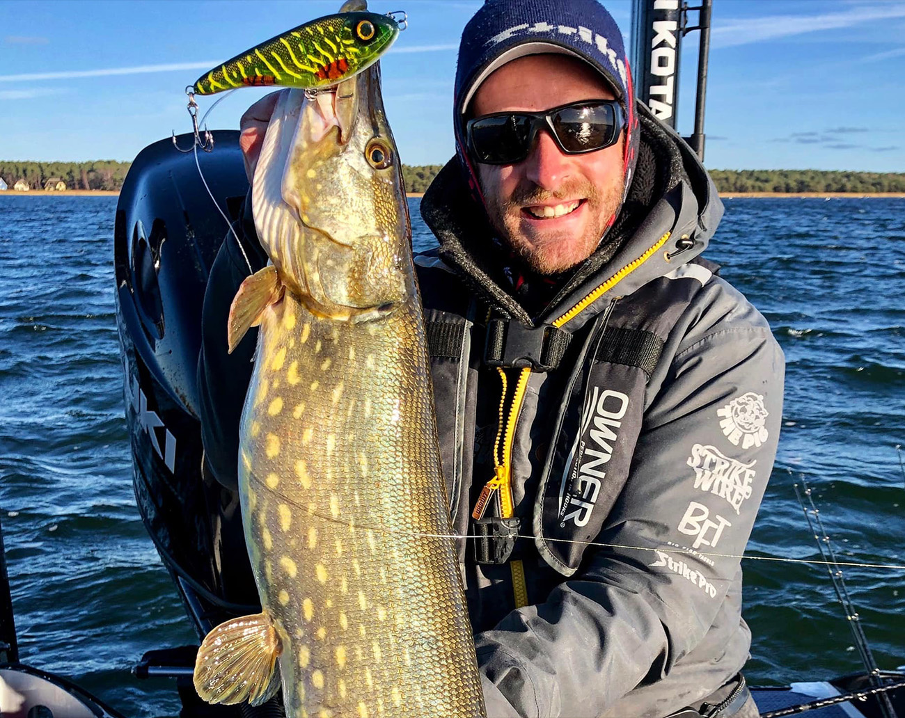 Buster Jerk 15 cm Sinking